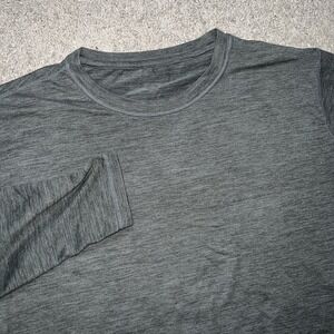 Vuori Strato Tech Long Sleeve Tee Heather Green Performance Workout XL